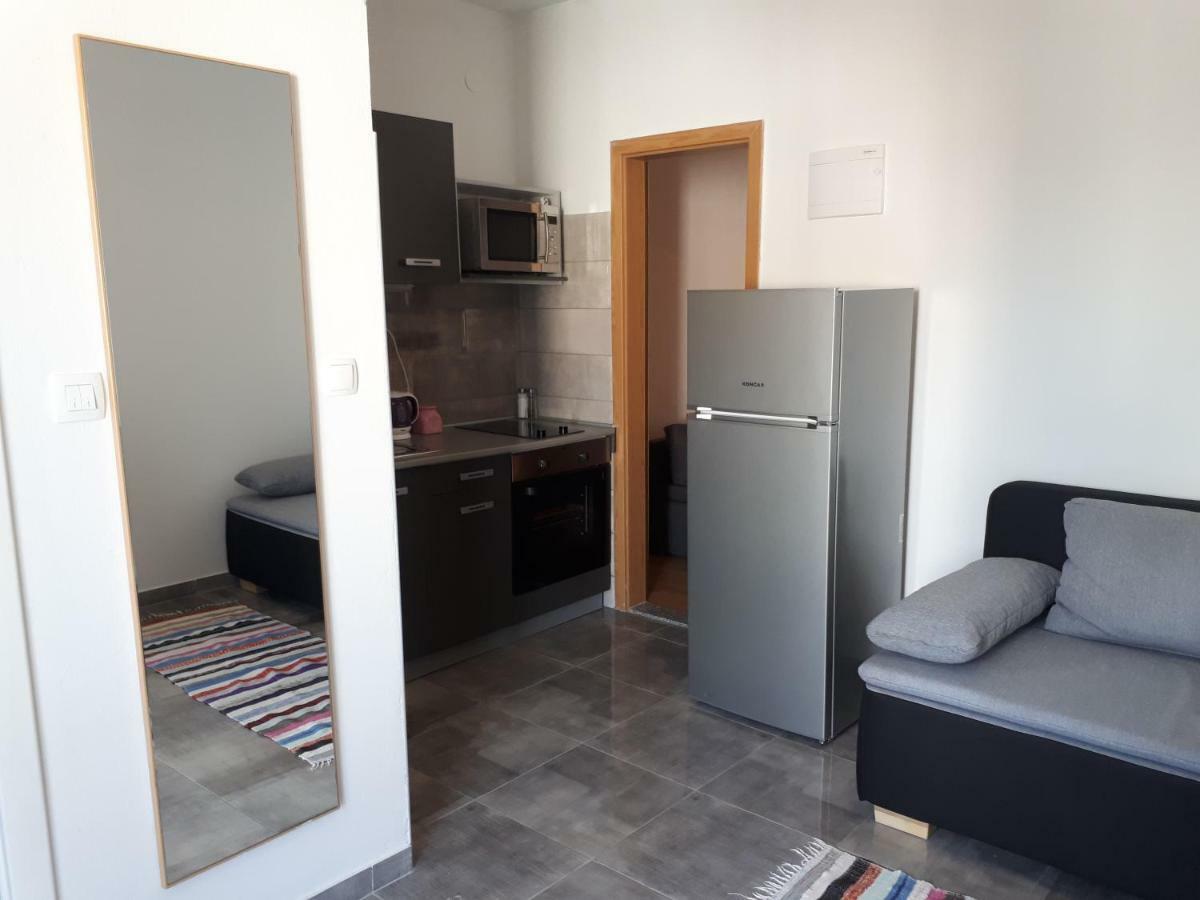 Apartmani Korina Starigrad Paklenica Luaran gambar