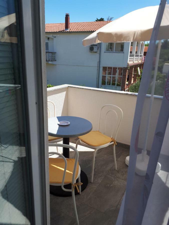 Apartmani Korina Starigrad Paklenica Luaran gambar
