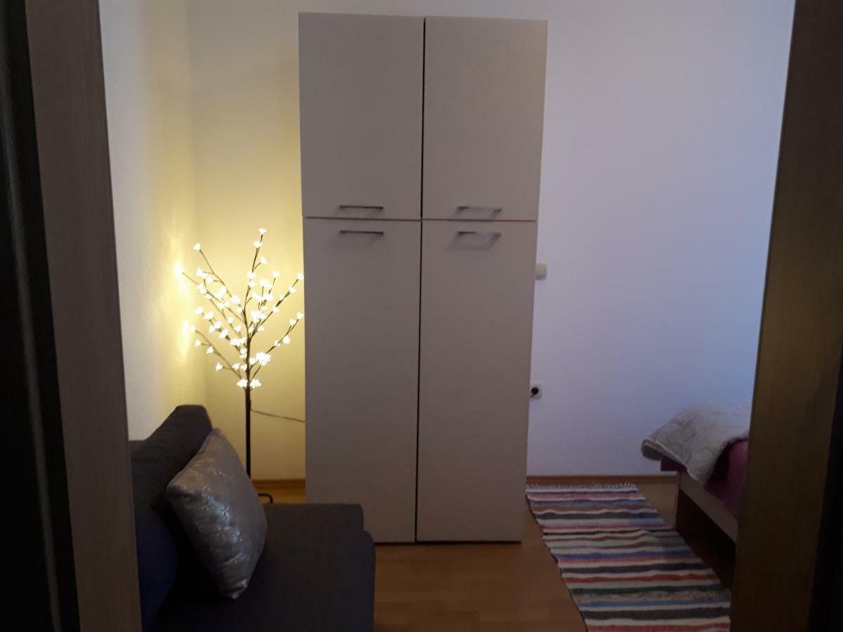 Apartmani Korina Starigrad Paklenica Luaran gambar