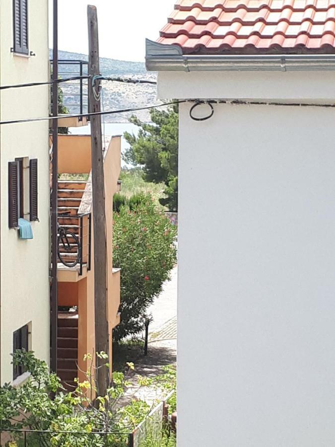 Apartmani Korina Starigrad Paklenica Luaran gambar