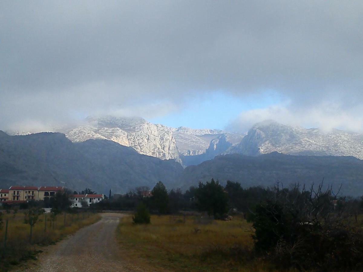 Apartmani Korina Starigrad Paklenica Luaran gambar