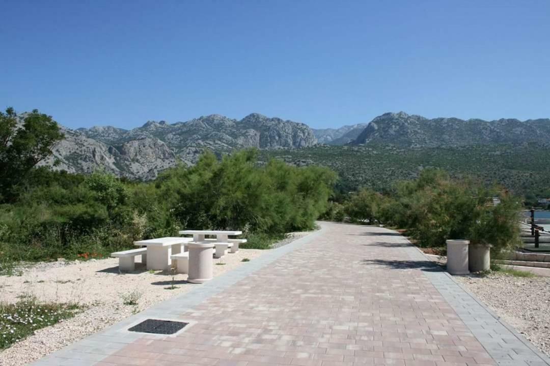 Apartmani Korina Starigrad Paklenica Luaran gambar