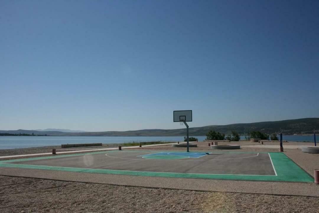 Apartmani Korina Starigrad Paklenica Luaran gambar