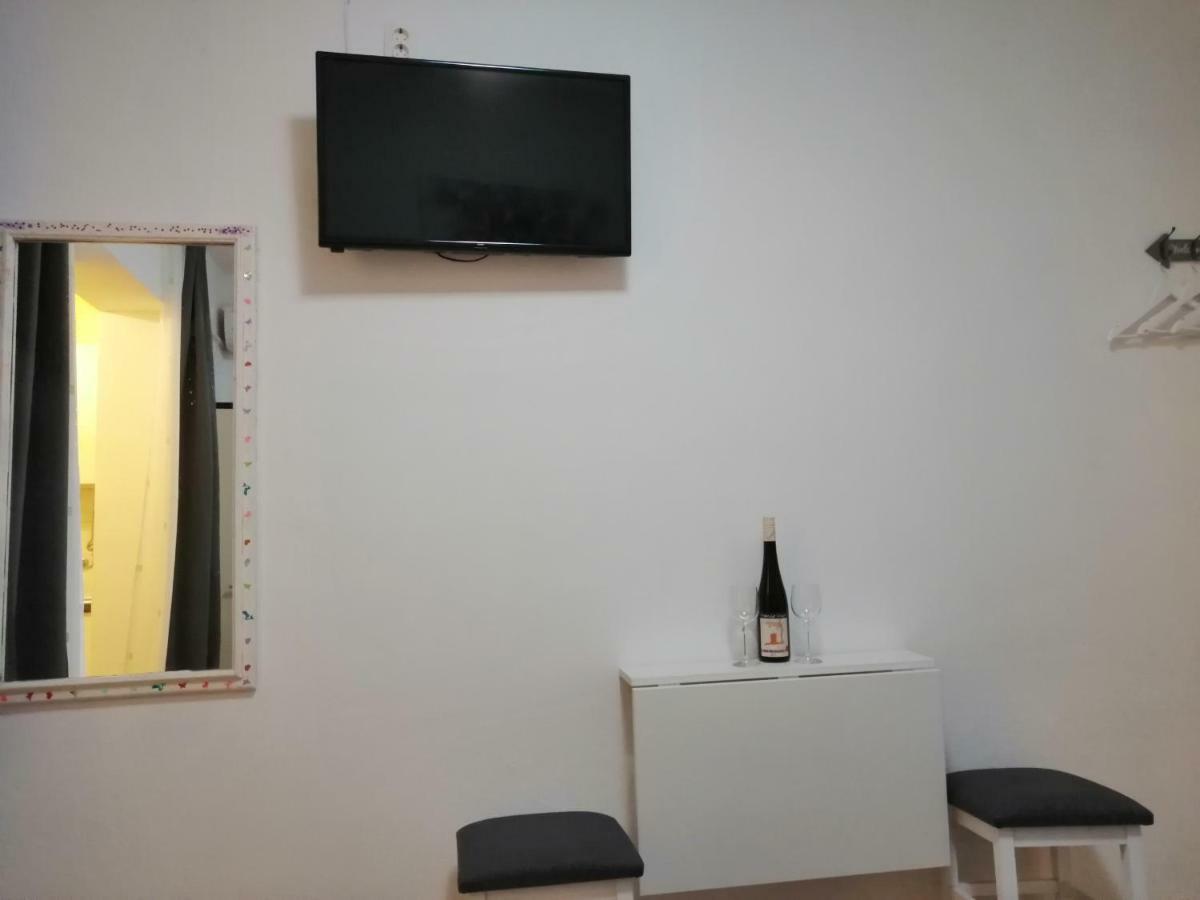 Apartmani Korina Starigrad Paklenica Luaran gambar