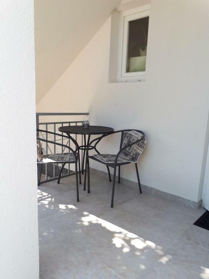 Apartmani Korina Starigrad Paklenica Luaran gambar