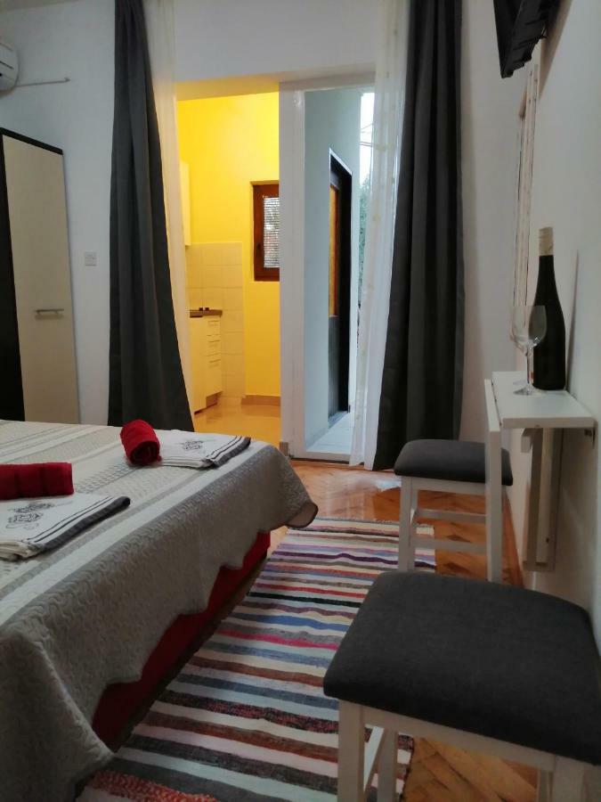 Apartmani Korina Starigrad Paklenica Luaran gambar