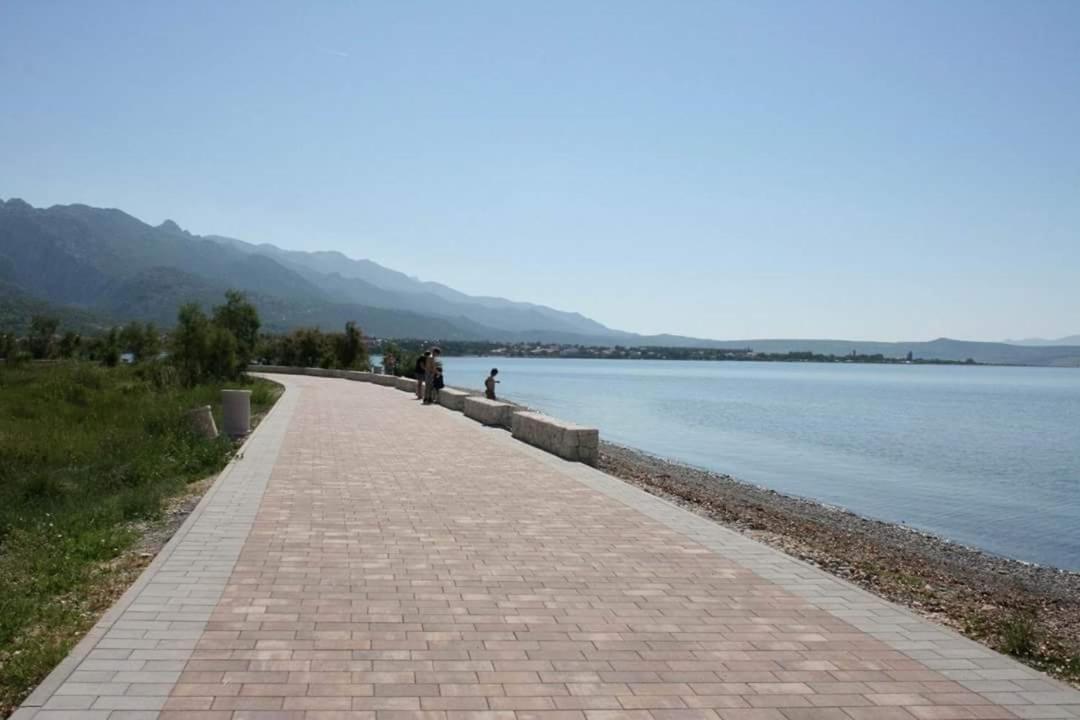 Apartmani Korina Starigrad Paklenica Luaran gambar